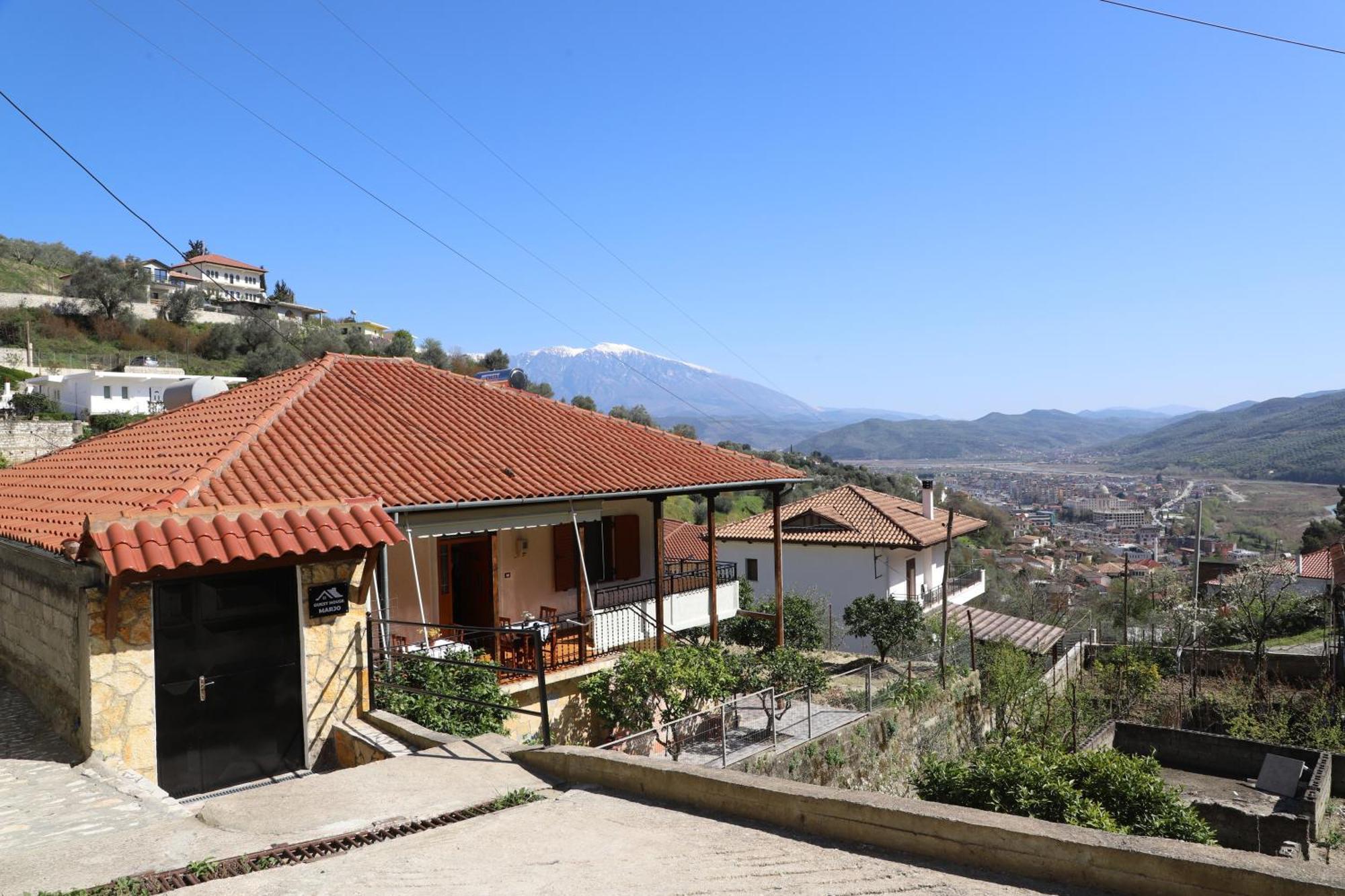 Guest House Marjo Berat Exterior photo